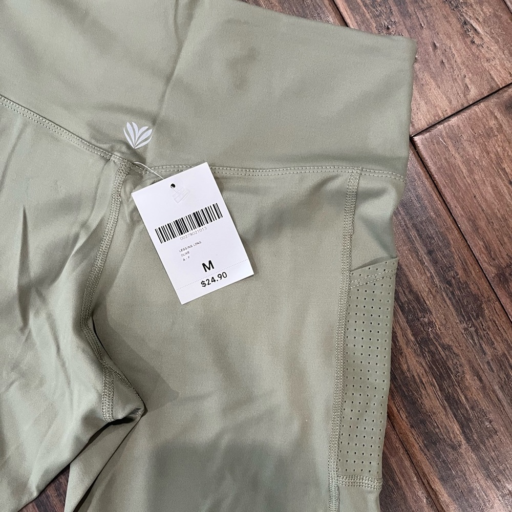 Forever 21 new with tags workout legging